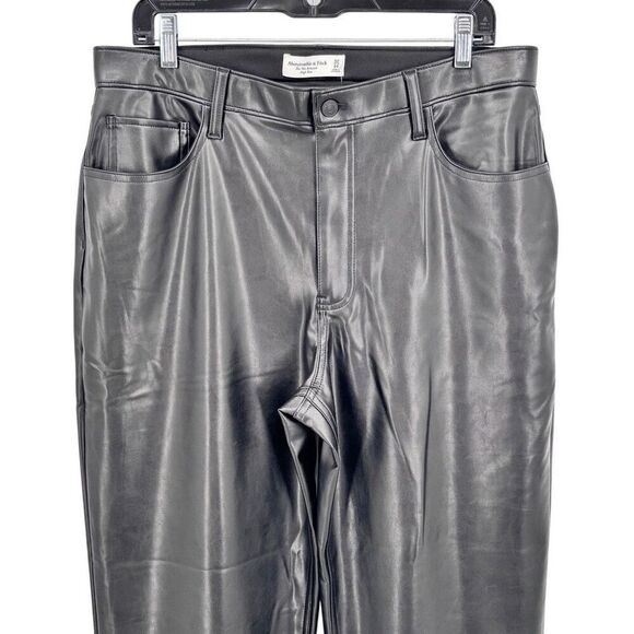 Abercrombie & Fitch The 90s Relaxed High Rise Faux Leather Pants Black Sz14 NWT - Picture 4 of 8